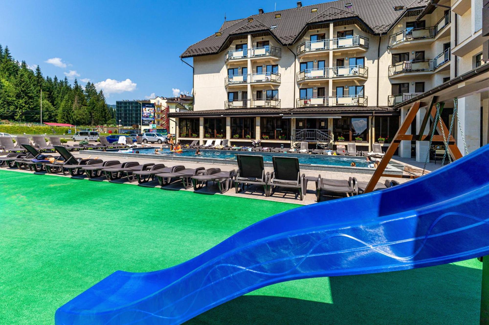 Continental Spa Resort Bukovel Kültér fotó
